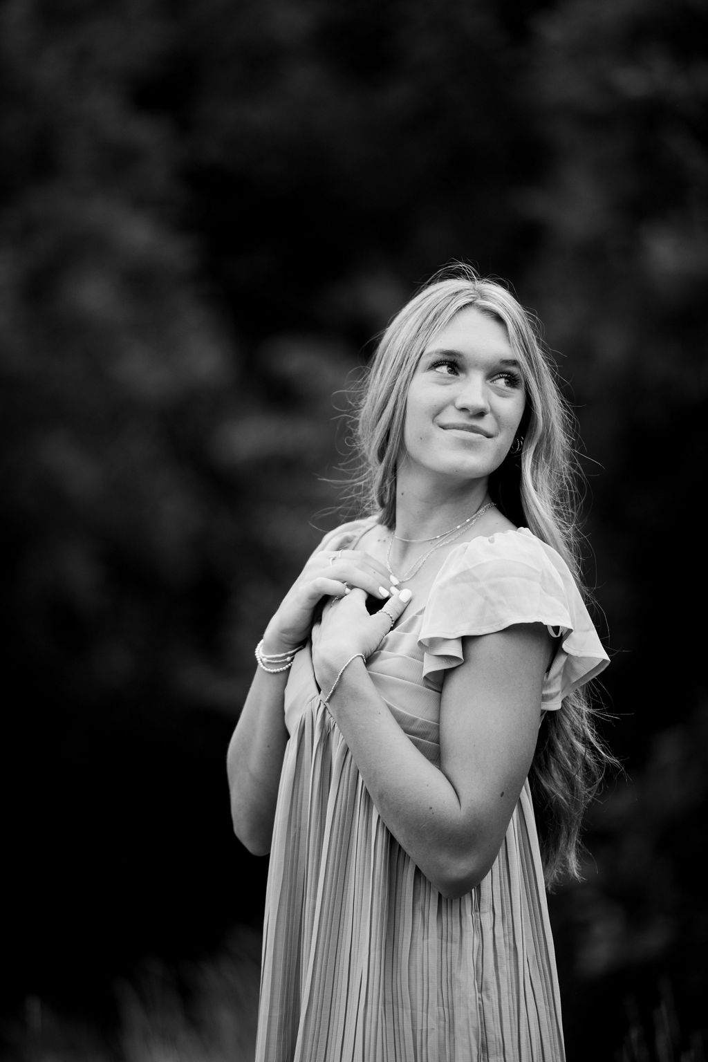 Black and white outdoor senior photo