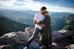 Boulder CO outdoor maternity photo